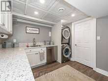 493 TIPPERTON CRESCENT | Oakville Ontario | Slide Image Forty