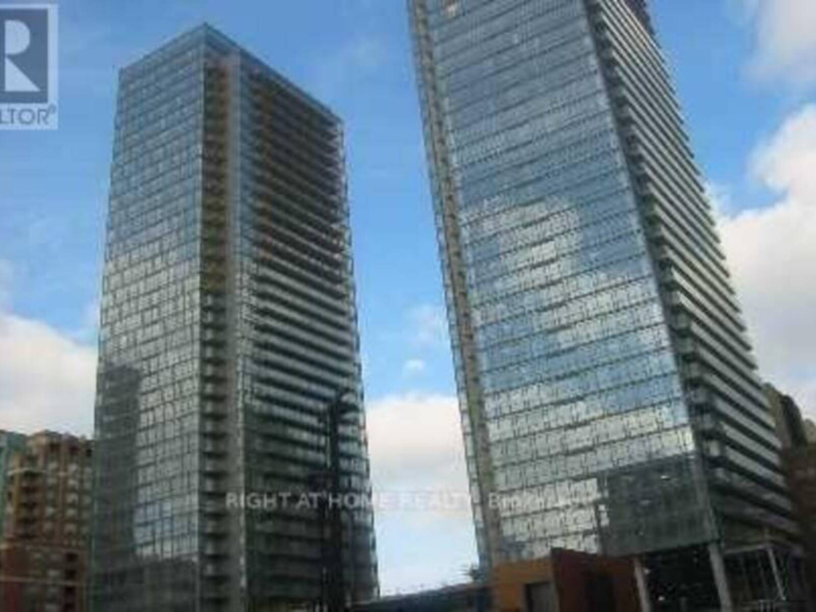1005 - 38 GRENVILLE STREET, Toronto, Ontario M4Y 1A5