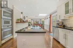 21 BRINLOOR BOULEVARD | Toronto Ontario | Slide Image Nine