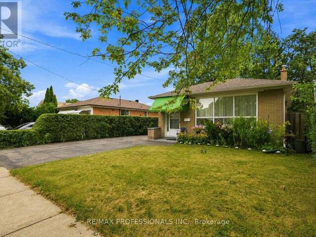 14 DASHWOOD CRESCENT Toronto Ontario, M9V 2N8 - 4 Bedrooms Home For Sale