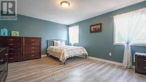 932 GRENFELL DRIVE | London Ontario | Slide Image Thirty
