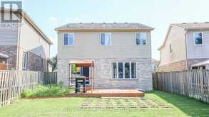 932 GRENFELL DRIVE | London Ontario | Slide Image Thirty-three