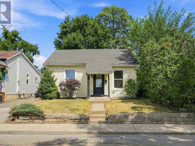 12 NELSON STREET Hamilton Ontario, L8P 1G3 - 3 Bedrooms Home For Sale