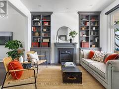195 BOULTON AVENUE Toronto Ontario, M4M 2J8