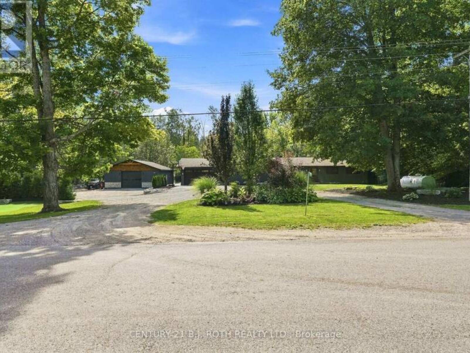 3779 AGNEW ROAD, Washago, Ontario L0K 2B0