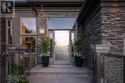 164A LAKESHORE ROAD | St. Catharines Ontario | Slide Image Ten