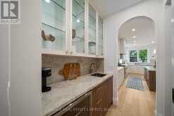 116 LEE AVENUE | Toronto Ontario | Slide Image Nine