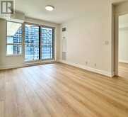 609 - 376 HIGHWAY 7 E | Richmond Hill Ontario | Slide Image Eight