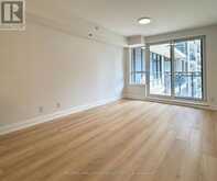 609 - 376 HIGHWAY 7 E | Richmond Hill Ontario | Slide Image Six