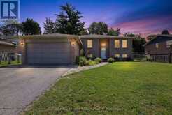 8 MCCARTHY CRESCENT | Angus Ontario | Slide Image One