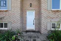 8 MCCARTHY CRESCENT | Angus Ontario | Slide Image Three