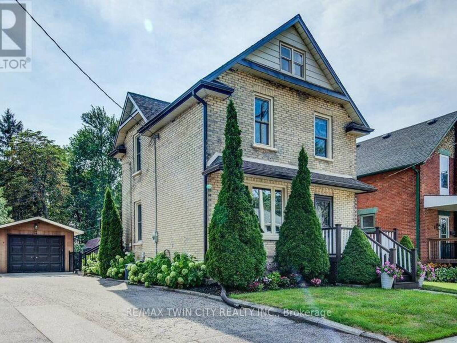 12 QUEEN MARY STREET, Wilmot, Ontario N3A 2C2