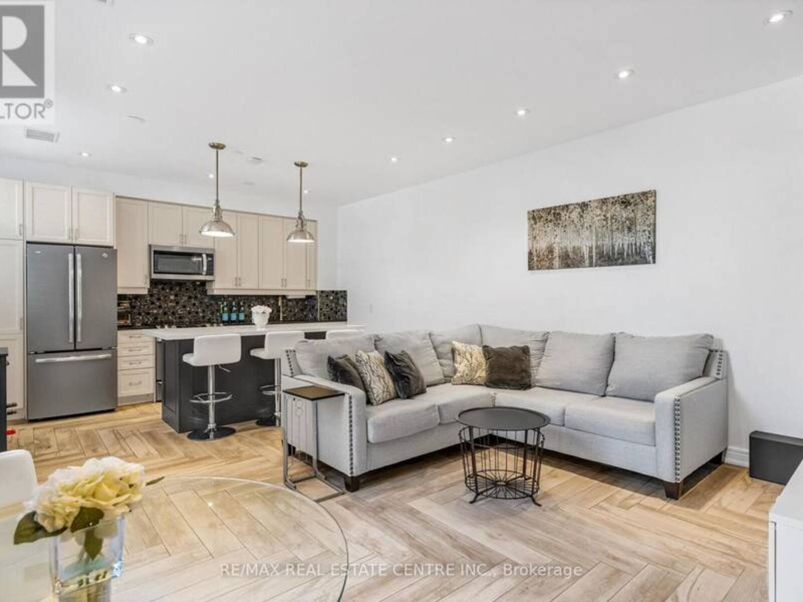 113 - 701 SHEPPARD AVENUE W, Toronto, Ontario M3H 0B2