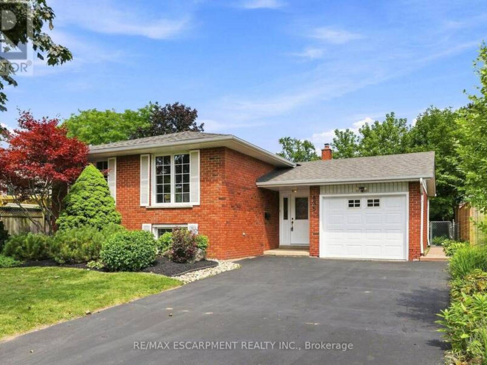 635 RAMSGATE ROAD, Burlington, Ontario L7N 2X9