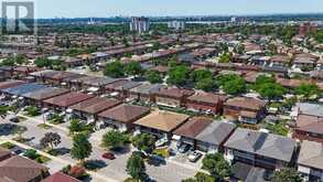 131 YATESCASTLE DRIVE | Toronto Ontario | Slide Image Thirty-two