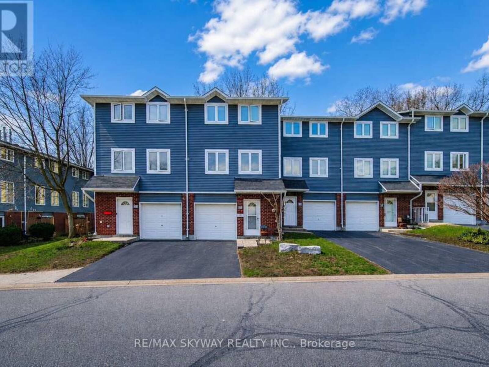 B - 56 HARRIS AVENUE, Brantford, Ontario N3R 2E9