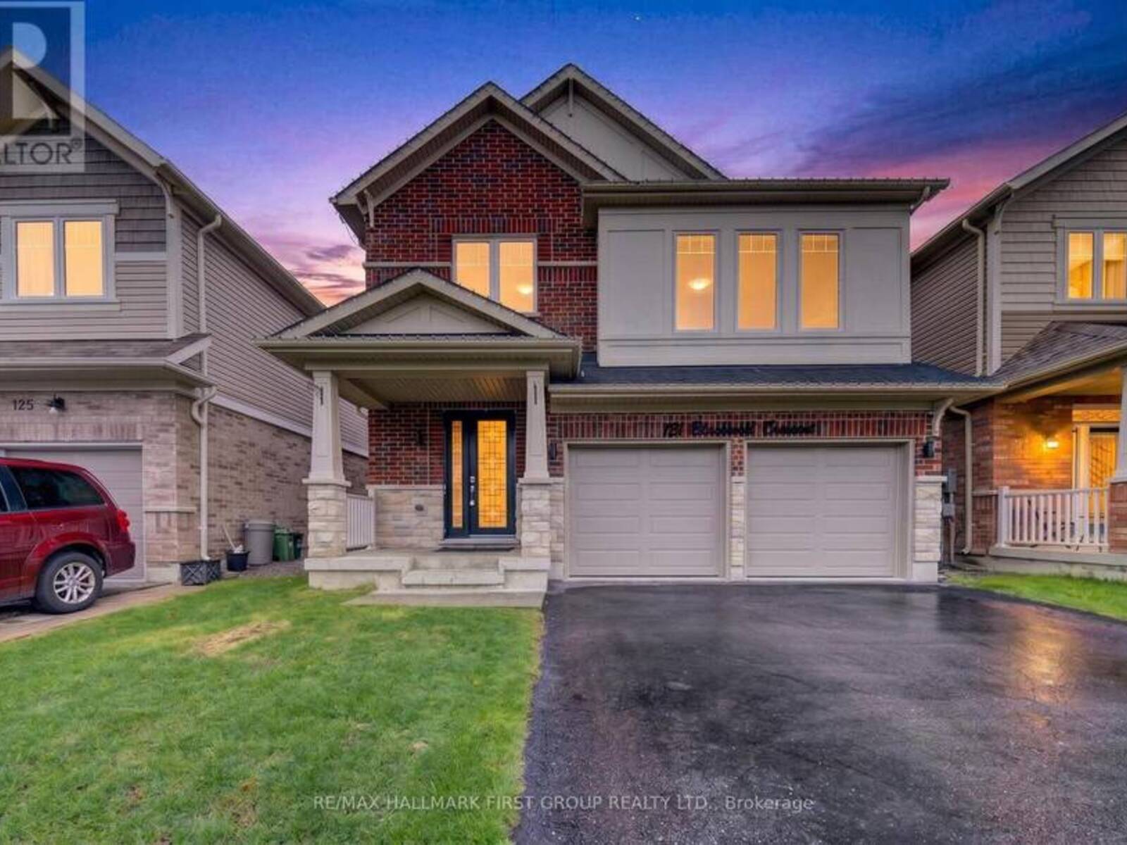 121 BLACKWELL CRESCENT, Oshawa, Ontario L1L 0C1