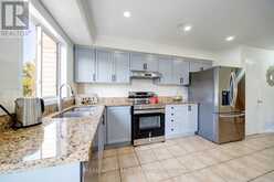 68 MCGONIGAL LANE | Ajax Ontario | Slide Image Eight