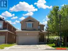62 MACEDONIA COURT | Newmarket Ontario | Slide Image Two