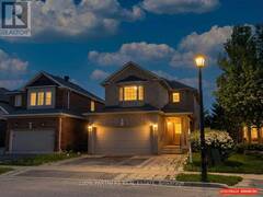 62 MACEDONIA COURT Newmarket Ontario, L3X 2W8
