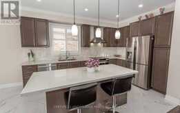 7 VETCH STREET | Brampton Ontario | Slide Image Ten