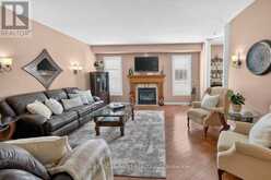 37 HICKORY CRESCENT | Grimsby Ontario | Slide Image Thirteen