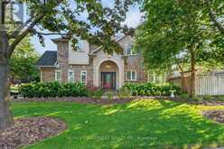 37 HICKORY CRESCENT | Grimsby Ontario | Slide Image One