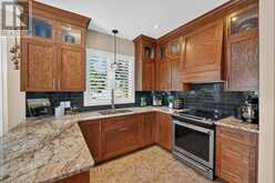 37 HICKORY CRESCENT | Grimsby Ontario | Slide Image Nine
