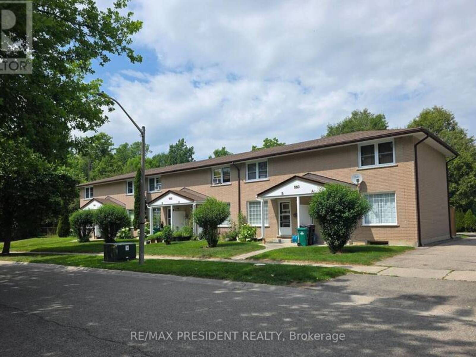 564 BROOKHAVEN CRESCENT, Waterloo, Ontario N2L 4R7