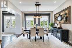 2 COTTONWOOD HOLLOW COURT | Aurora Ontario | Slide Image Twelve