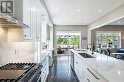 2 COTTONWOOD HOLLOW COURT | Aurora Ontario | Slide Image Eighteen