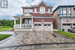 2 COTTONWOOD HOLLOW COURT | Aurora Ontario | Slide Image Three