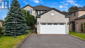 1 CARDINAL STREET | Barrie Ontario | Slide Image One