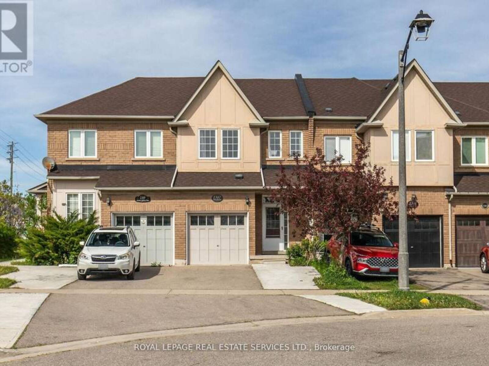 2307 STONE GLEN CRESCENT, Oakville, Ontario L6M 0C9