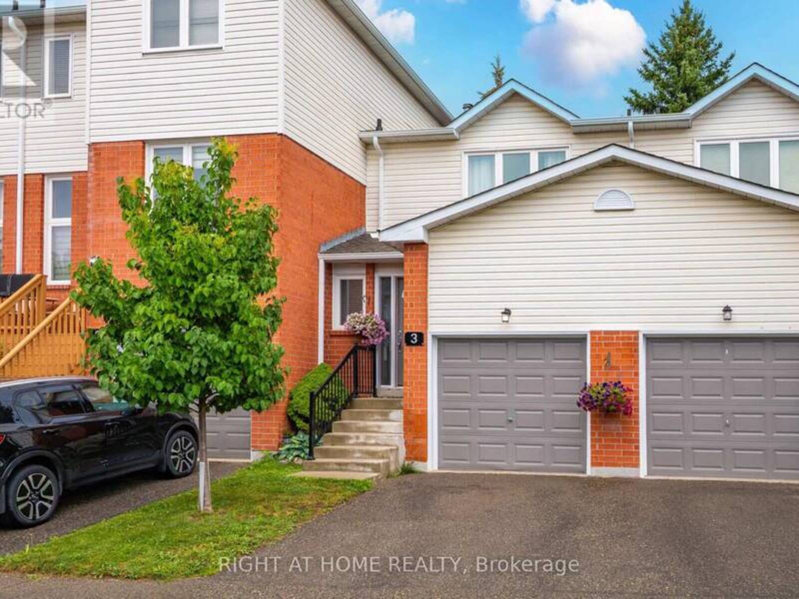 3 BEVERLY LANE, Halton Hills, Ontario L7G 5L7