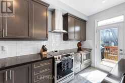 33 MONDIAL CRESCENT | East Gwillimbury Ontario | Slide Image Twelve