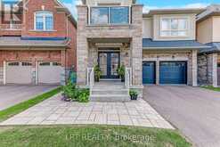 33 MONDIAL CRESCENT | East Gwillimbury Ontario | Slide Image Two