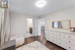 33 MONDIAL CRESCENT | East Gwillimbury Ontario | Slide Image Thirty