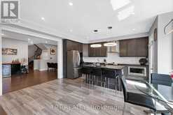 33 MONDIAL CRESCENT | East Gwillimbury Ontario | Slide Image Nine