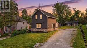 107 PARK STREET | Tay Ontario | Slide Image One