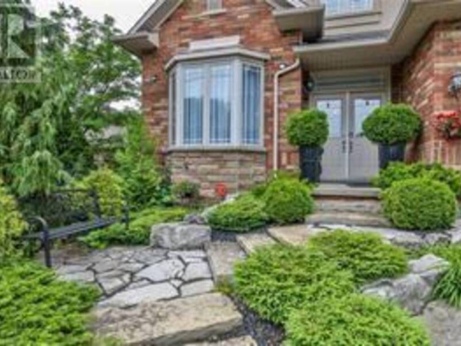 480 HAMILTON DRIVE, Ancaster, Ontario L9G 2E7