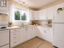 971 OAKVIEW AVENUE | Kingston Ontario | Slide Image Sixteen