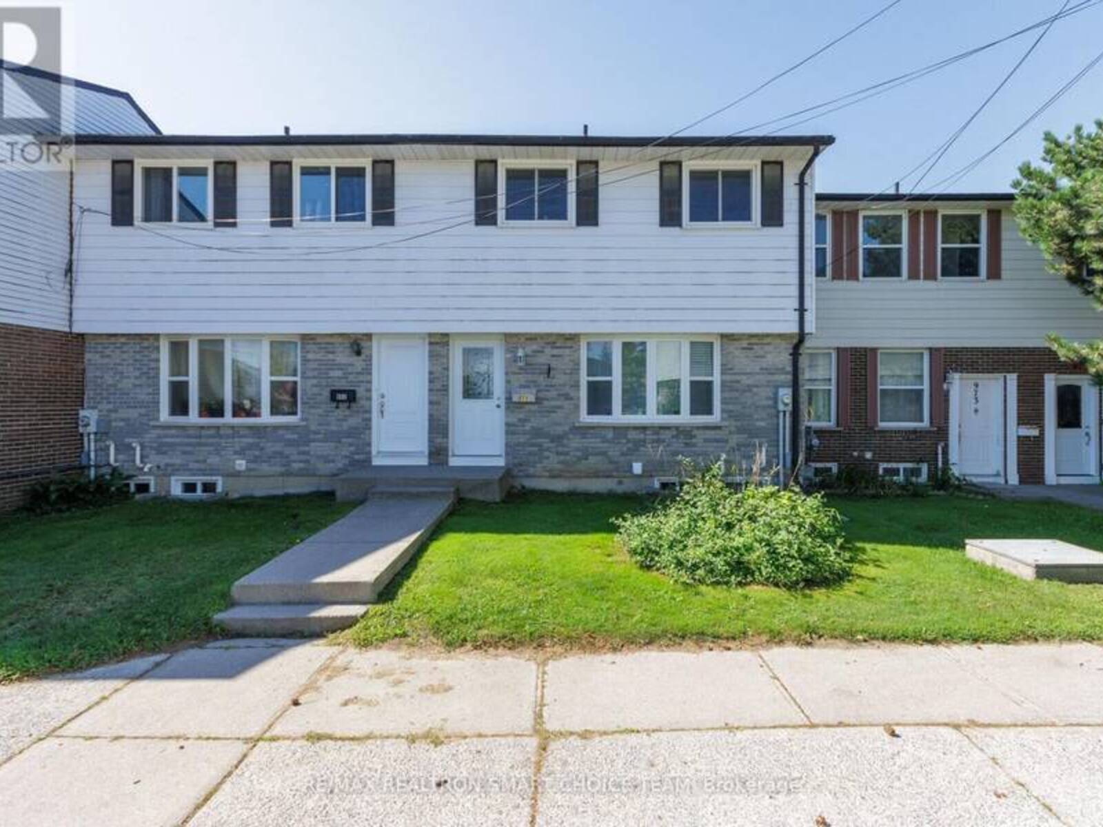 971 OAKVIEW AVENUE, Kingston, Ontario K7M 6W9