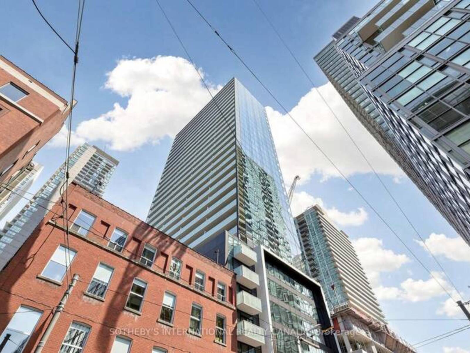 2807 - 11 CHARLOTTE STREET, Toronto, Ontario M5V 0M6