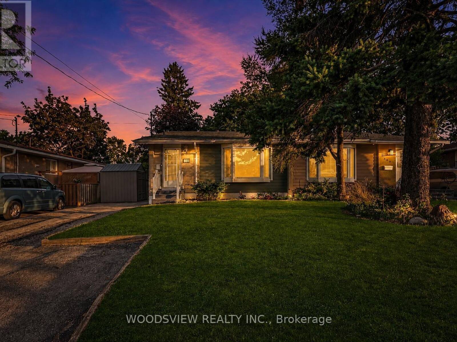 851 MORETTA AVENUE, Pickering, Ontario L1W 2K1
