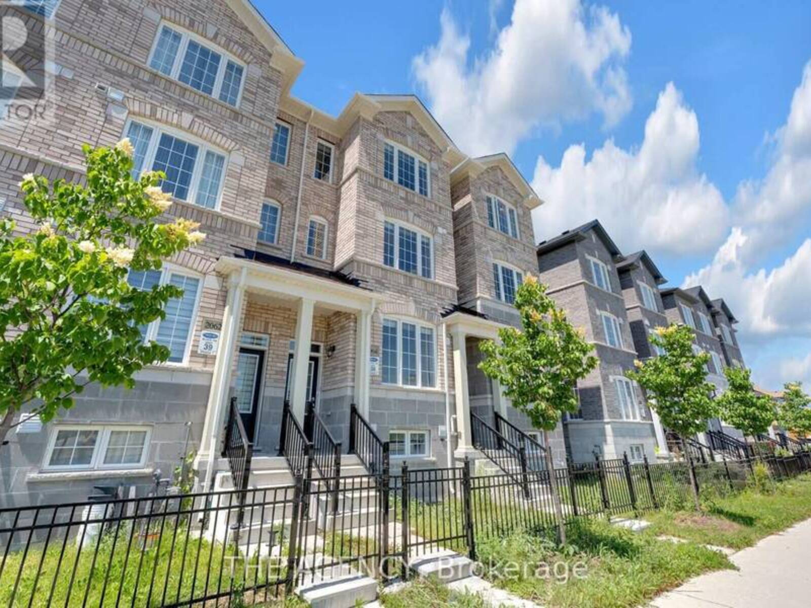 2064 DONALD COUSENS PARKWAY, Markham, Ontario L6B 0Z3