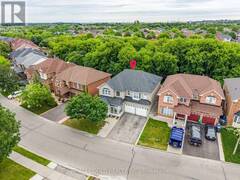 141 WHITWELL DRIVE Brampton Ontario, L6P 1L2