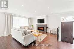 61 ROBINGLADE DRIVE | Toronto Ontario | Slide Image Thirteen