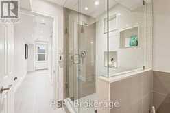 61 ROBINGLADE DRIVE | Toronto Ontario | Slide Image Nineteen