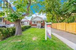 30 ELDER AVENUE | Toronto Ontario | Slide Image Two